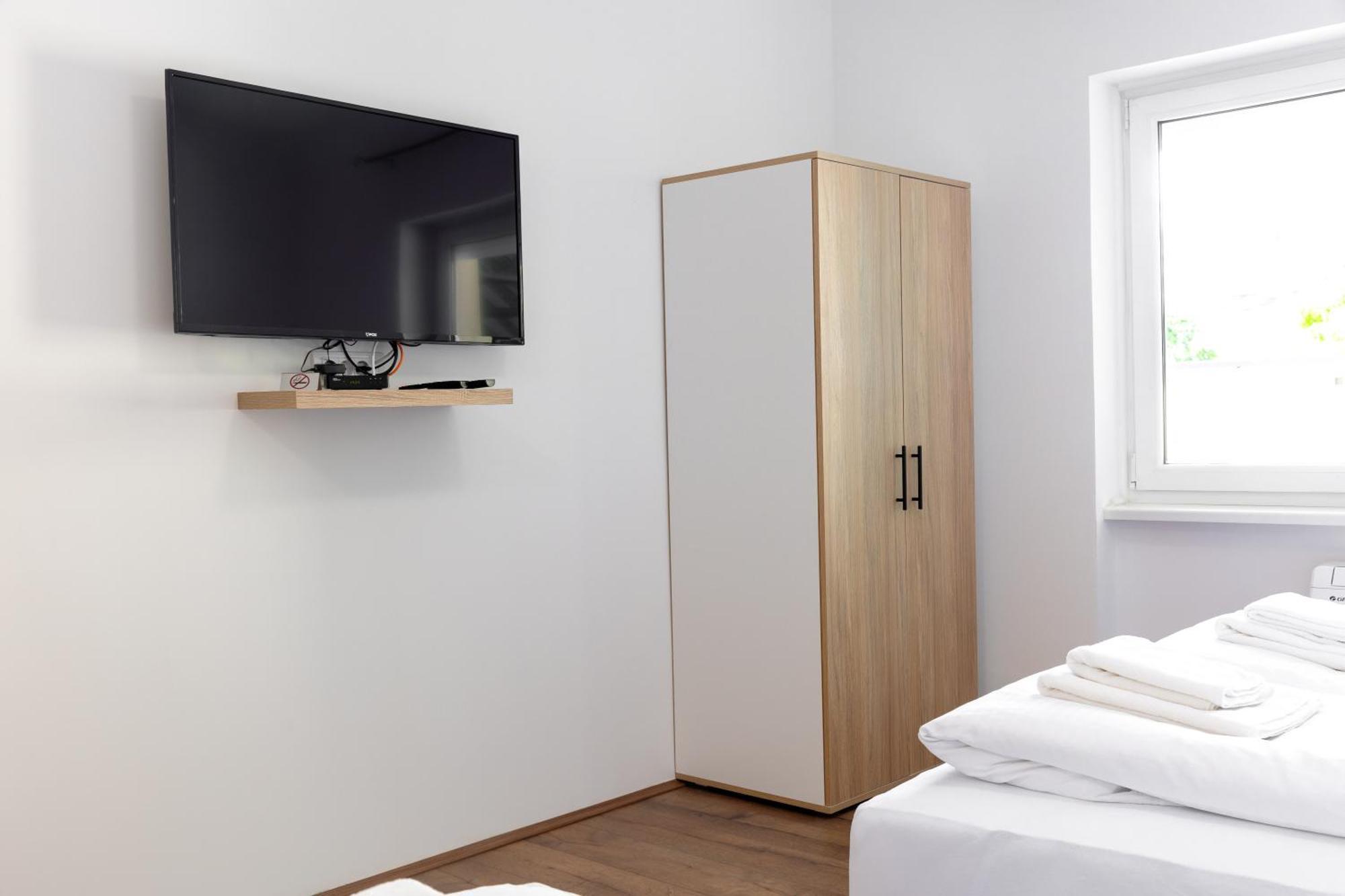 Luna Nera Apartments Novi Sad Dış mekan fotoğraf