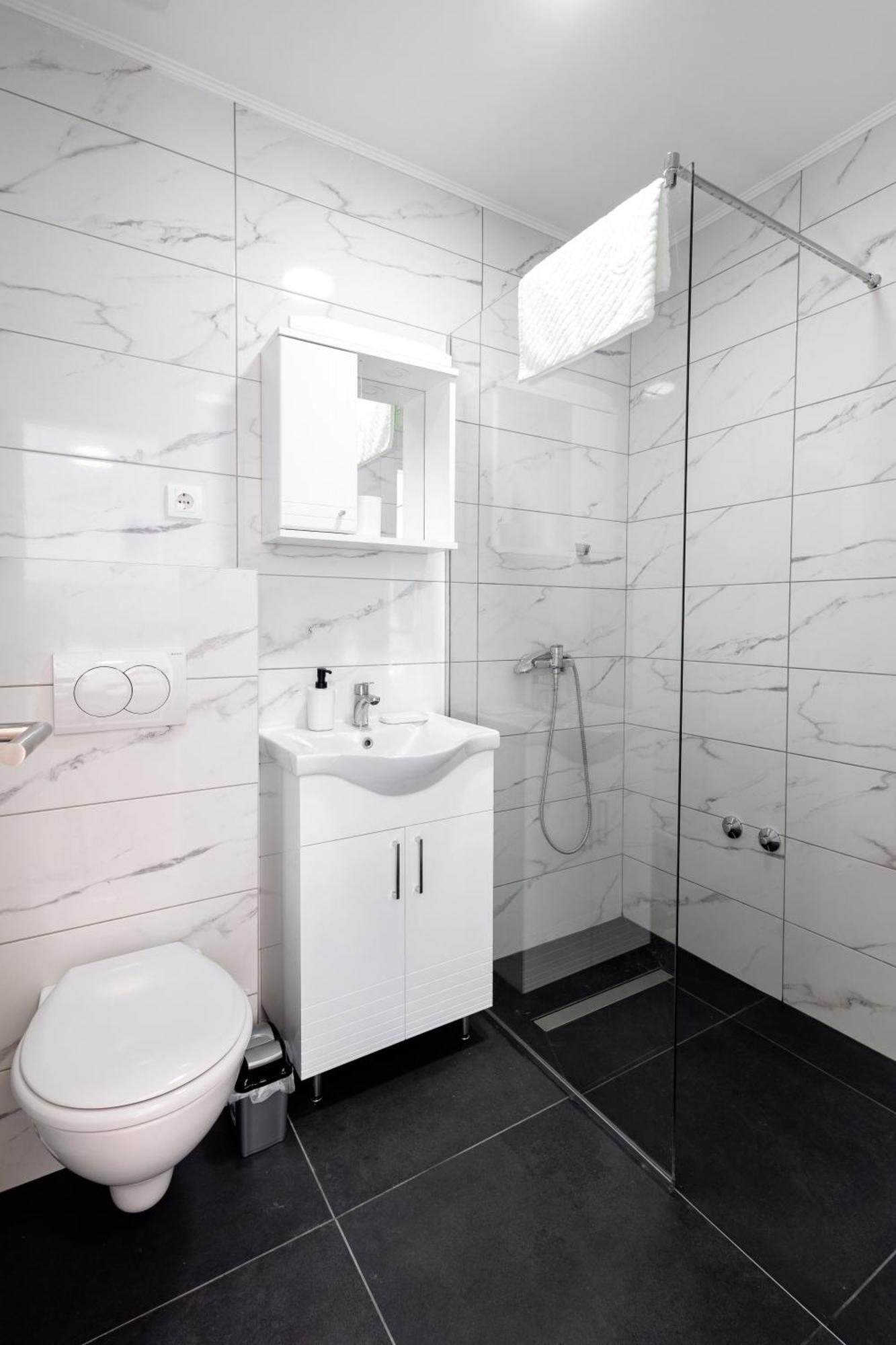 Luna Nera Apartments Novi Sad Dış mekan fotoğraf