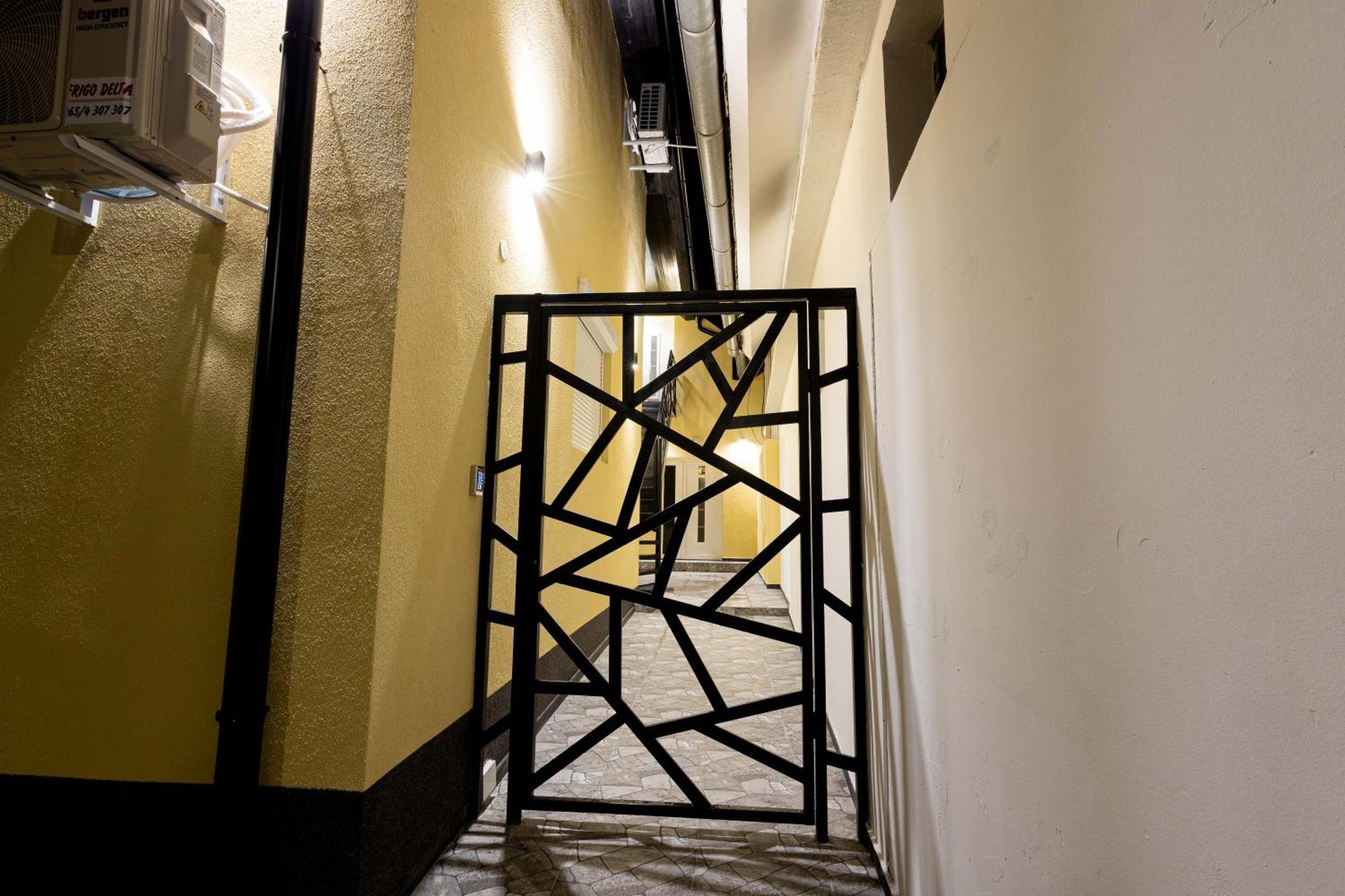 Luna Nera Apartments Novi Sad Dış mekan fotoğraf